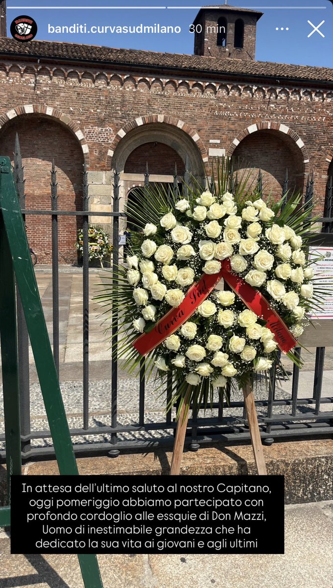 davide_capano's tweet photo. La Curva Sud del #Milan su Instagram: “In attesa dell'ultimo saluto al nostro Capitano, oggi pomeriggio abbiamo partecipato con profondo cordoglio alle esequie di #DonMazzi, Uomo di inestimabile grandezza che ha dedicato la sua vita ai giovani e agli ultimi”.

#Baresi https://t.co/tHZBjuHNmf