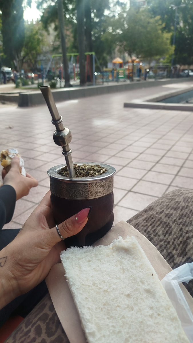 micaaonly's tweet photo. Buen día 😙 aprovechando la mañana https://t.co/zQnqkxSDSX