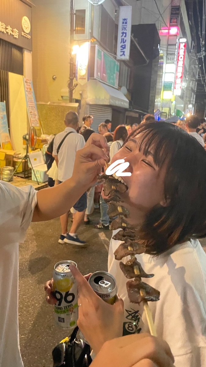 s83lll's tweet photo. 夏は楽しい
酔いすぎて覚えてもない写真撮られてるし21歳になったしもうおばさん😾😾 https://t.co/WgH9WDtqJr