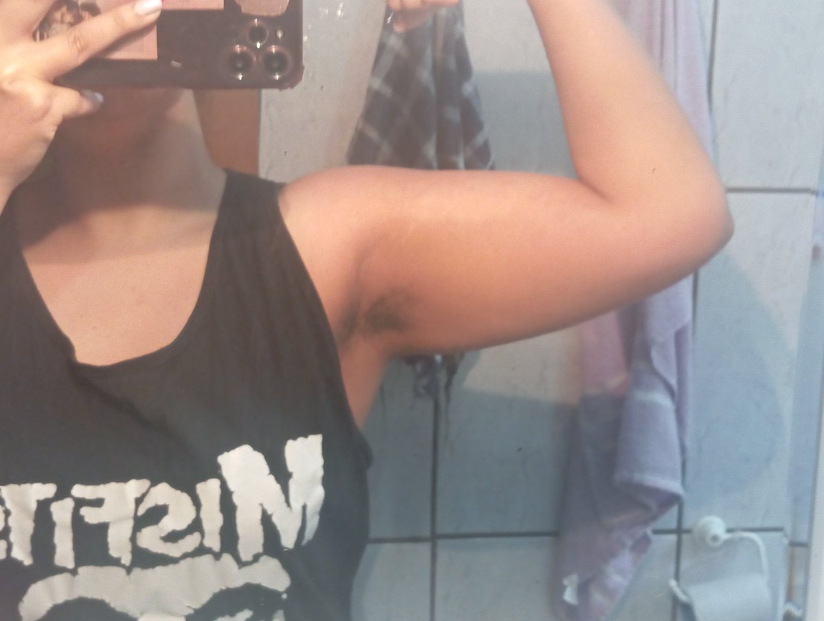 Succubus_bdsm's tweet photo. Suvaquinho pra vcs ♡

#findom #nsfw #armpits #axila https://t.co/7Deg3ijVD3
