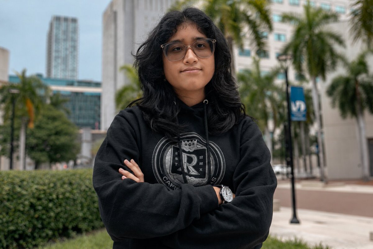 MDCTheReporter's tweet photo. Today, Keyra Mendoza, a rising sophomore at Wolfson Campus, begins her post as EIC of The Reporter🗞for the 2026-27 school year.

The 19-year-old will oversee more than 40 staff members, assign &amp; edit stories, train writers &amp; represent the paper at events.
https://t.co/SJIuHaF9L6 https://t.co/qSEG5NMCoO