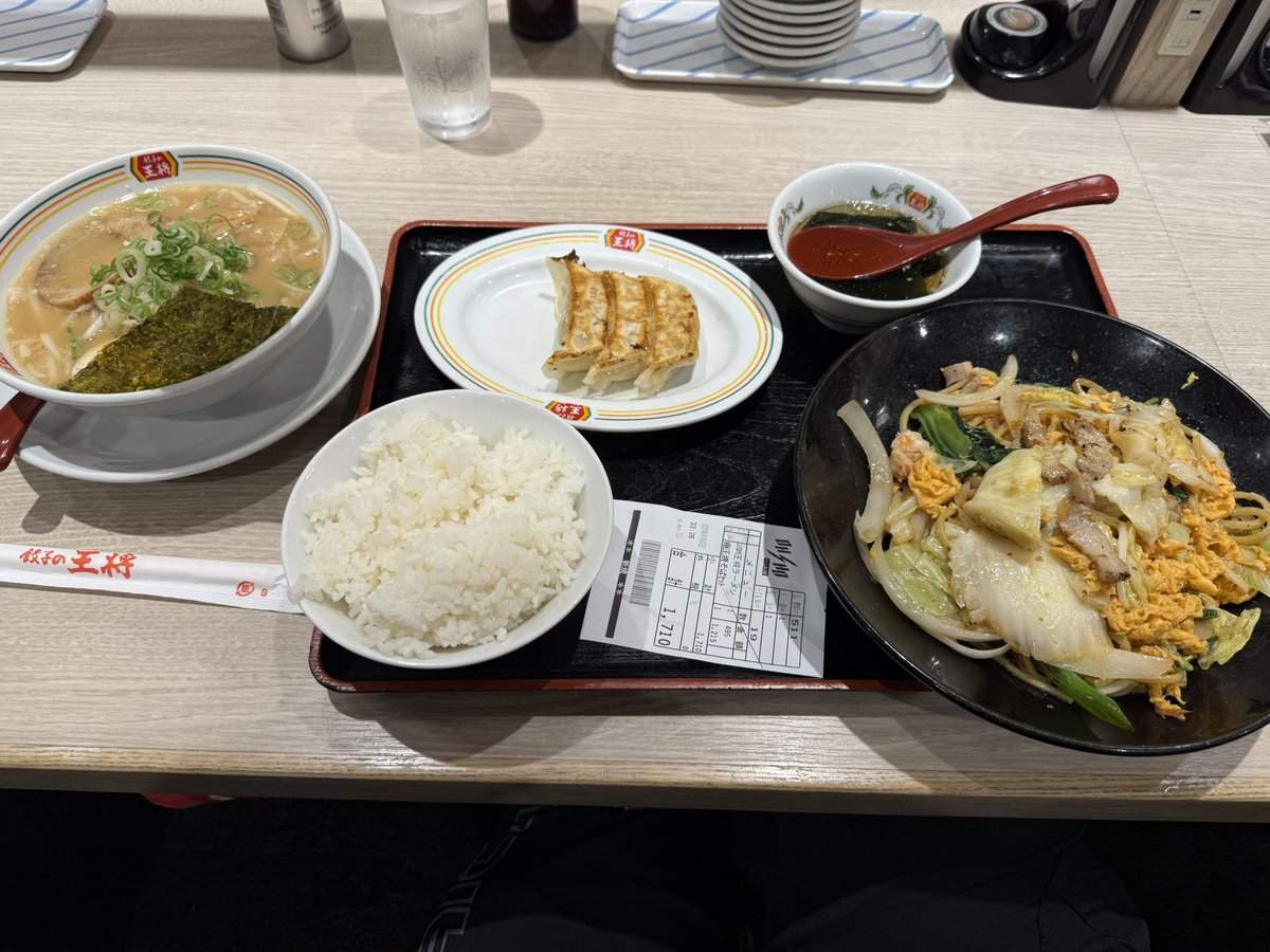 DDD19880222's tweet photo. 飯食って帰る😋 https://t.co/VQZDX3uoSs