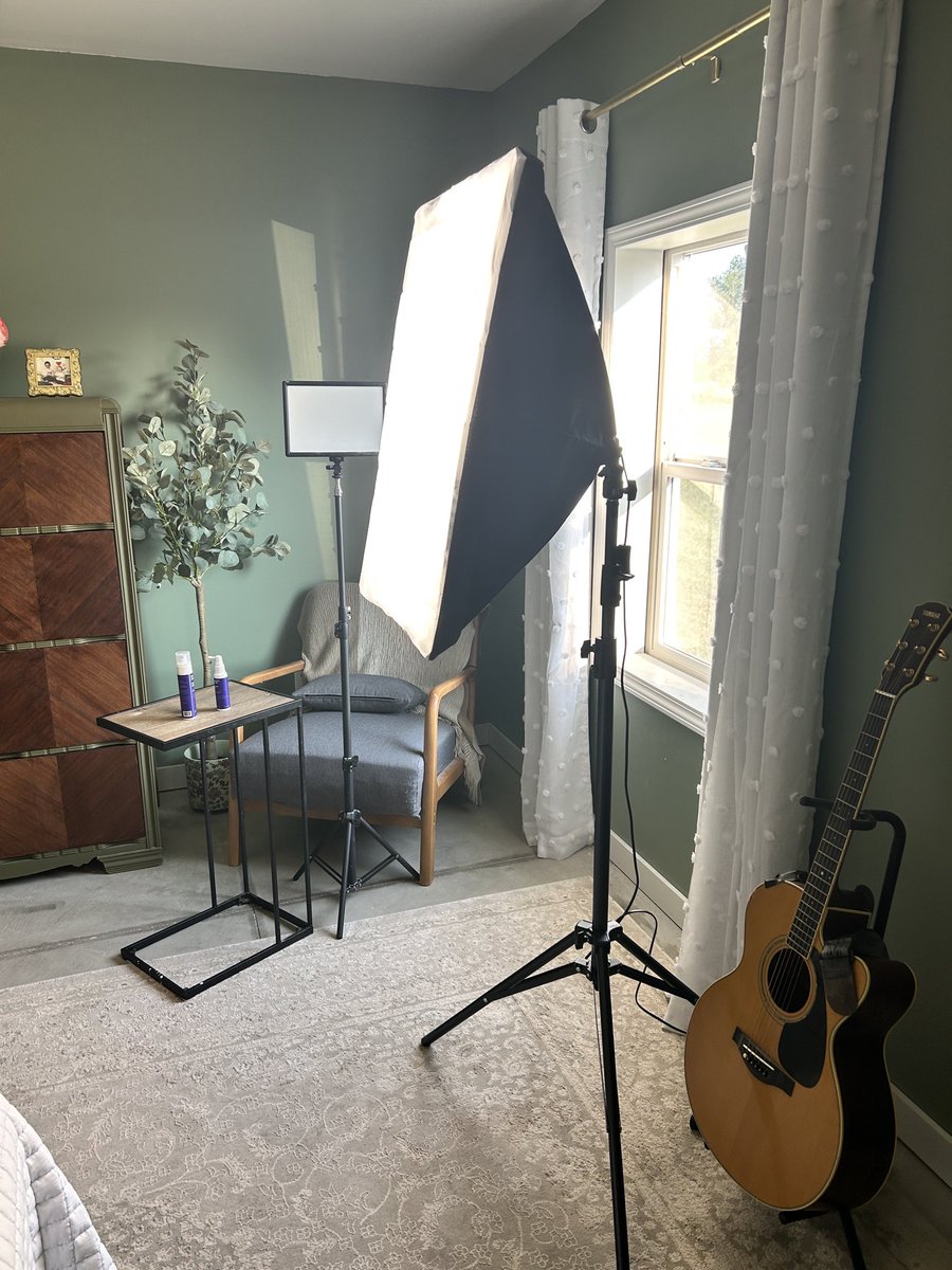 schultzcollabco's tweet photo. Never in my life did I think I would be this excited about lights but here I am! #ugc #ugccommunity #ugctools https://t.co/WLq0po0Bdu