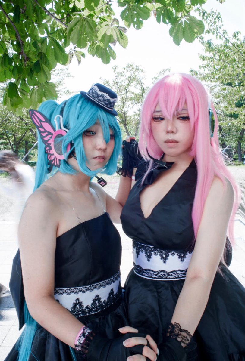 fldms03_09's tweet photo. 허락되지 않는 일이라면 더욱 불타오르는걸

#cosplay #ボーカロイド #ボカロ 
#巡音ルカ 🩷🦋 https://t.co/TtajfChxdw