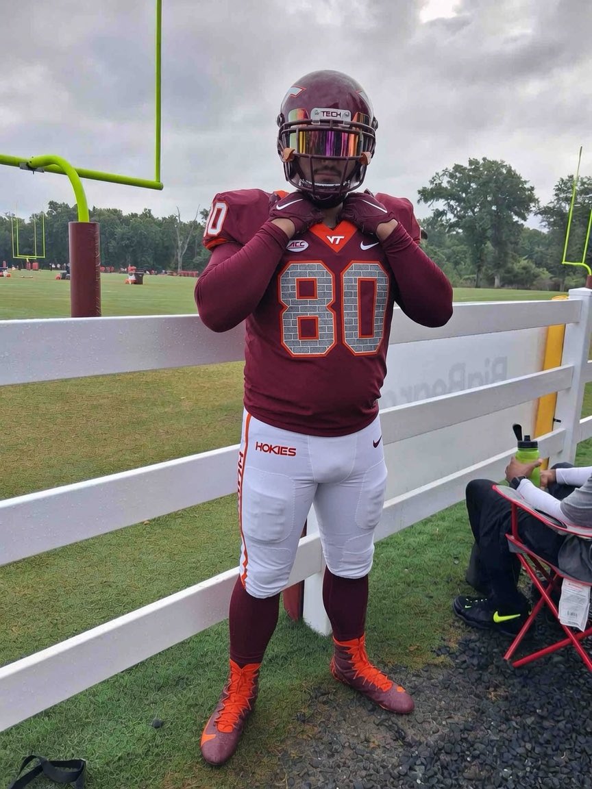 VT4L_Joe's tweet photo. Got me ready to suit up https://t.co/P0CkSBiSqu