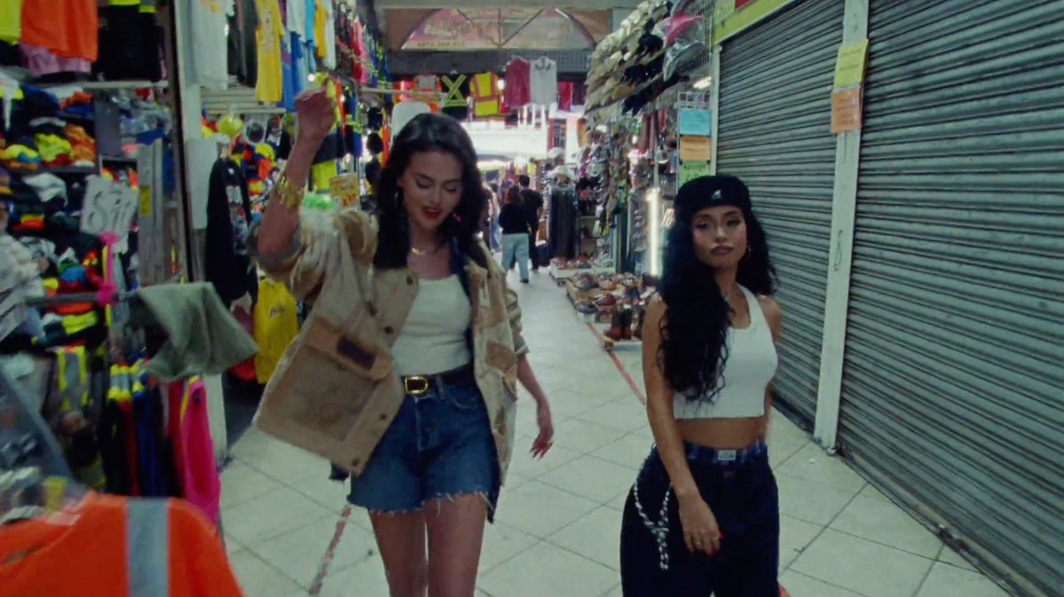 MTV's tweet photo. It's only been out for one weekend, but I already danced around to "Te Olvido (La La)" by @ItsBennyBlanco, @selenagomez, and @iambeckyg 🙂‍↕️ https://t.co/tNZg3xG58z