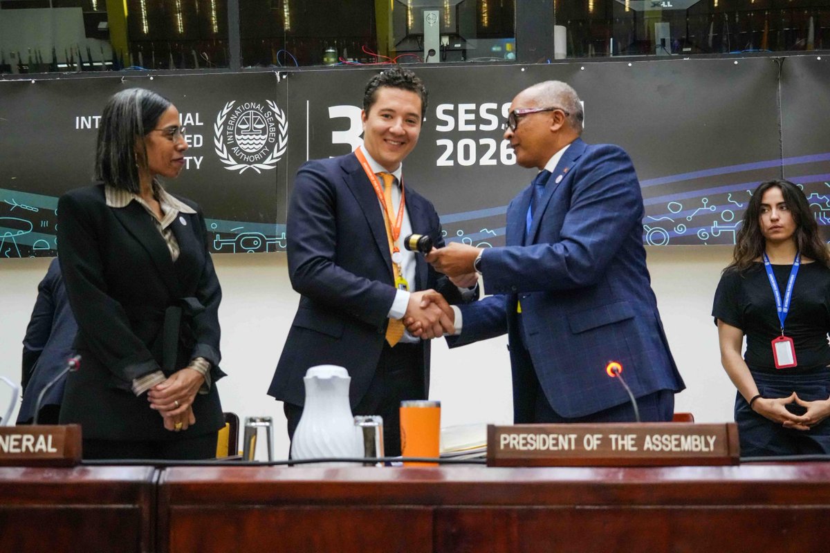 IISD_ENB's tweet photo. Regulating #deepsea #mining needs a holistic framework to protect marine environment, but complex, controversial issues dominated talks, including scientific uncertainty, unilateralism, and benefit-sharing. #ISA31 #seabed #OceanGovernance

ENB summary: https://t.co/UhJZtrSrR1 https://t.co/yNzWuah1nO