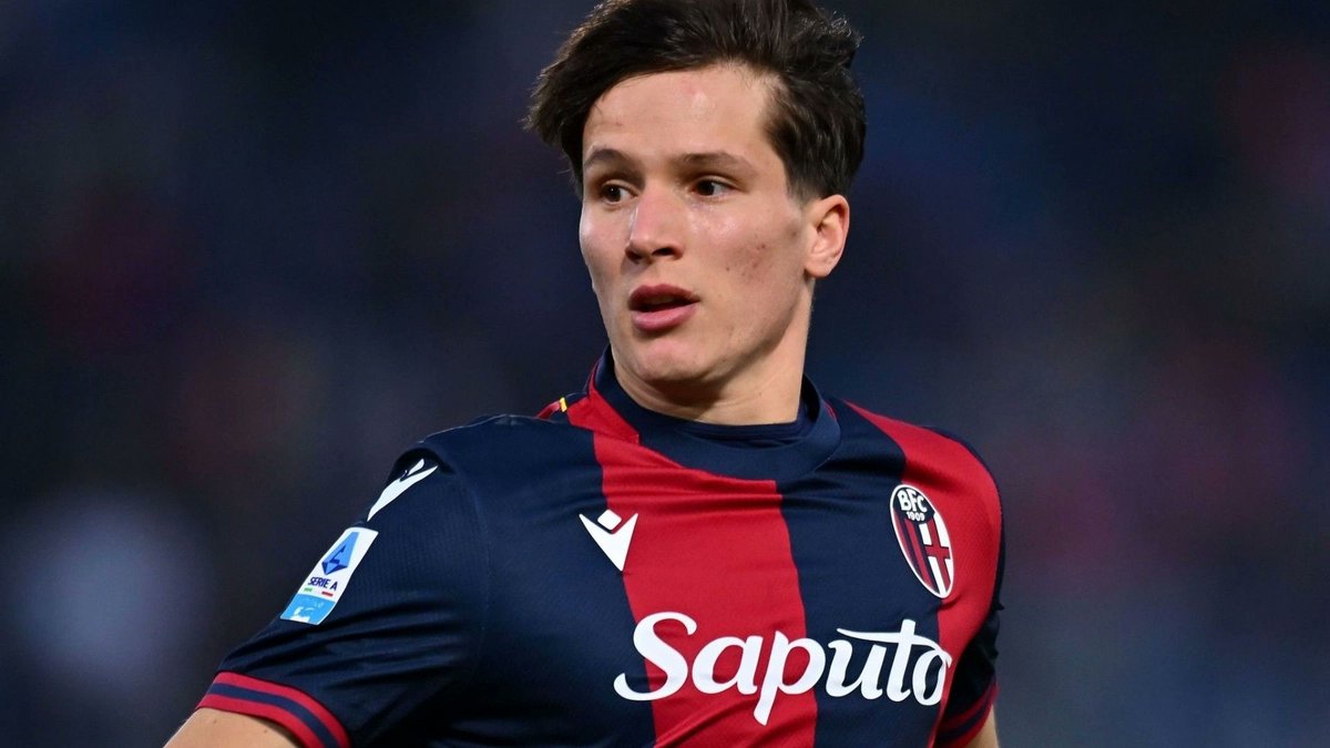 doksankare's tweet photo. 🚨 Beşiktaş’a Giovanni Fabbian önerildi!

Fiorentina forması giyen Giovanni Fabbian, siyah-beyazlıların transfer masasına getirildi. Vincenzo Italiano ise şu aşamada oyuncunun transferine sıcak bakmıyor.

Kaynak: Murat Özen https://t.co/Ze3ngHdqB2