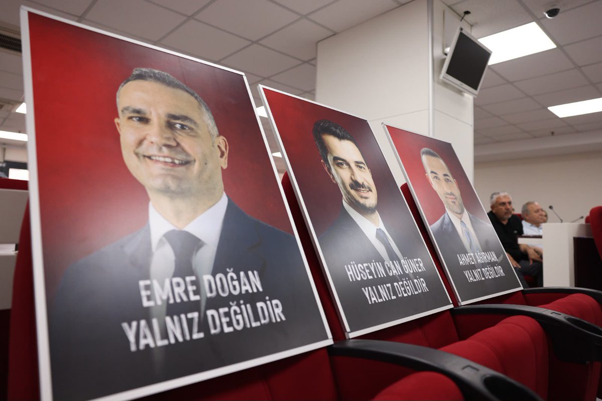 cankayabelediye's tweet photo. Ağustos Ayı Belediye Meclis Toplantımızın ilk oturumunu, Başkan Vekilimiz Haldun Güler yönetiminde gerçekleştirdik.

Çankaya için alınacak kararları değerlendirmeye ve kentimiz için birlikte üretmeye devam ediyoruz. https://t.co/6KuGB1Y5Il