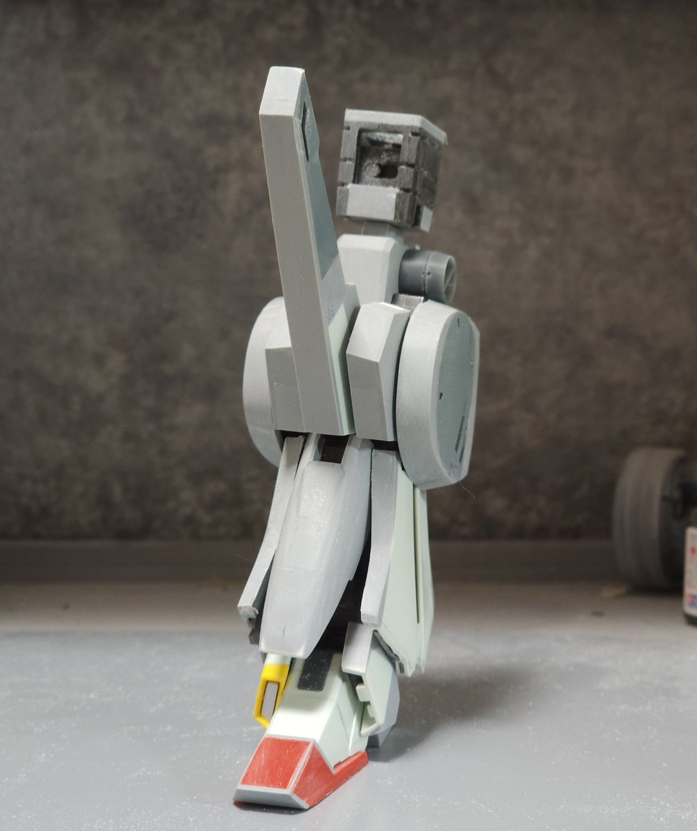 2107akahama's tweet photo. MG ZZガンダムver.ka改修

膝から脛まで作り直ししながら、各パーツのアウトラインが固まってきました。

大腿部は作り直しです。 https://t.co/R6NAY2KEQ5