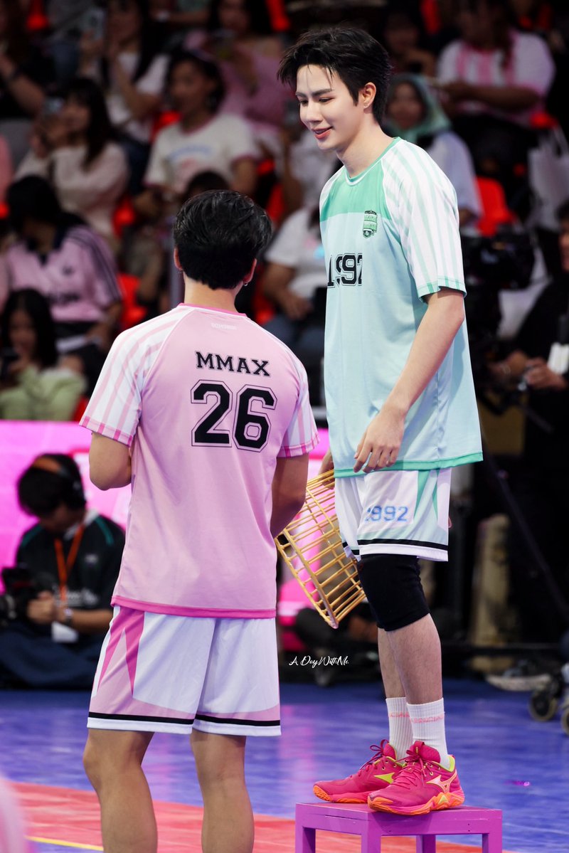 MinnKemika's tweet photo. 🏐เวลาเล่นกีฬากับเพื่อนคือ น่ารักมากอ่า ยิ้มกว้างมาก 😳 

ZEENUNEW x ZON SUSU 
#กีฬาสีซีนุนิวสุดเจ๋ง
#ZeeNuNew 
@zee_pruk #ZeePruk 
@mmaxmaxxxx #mmaxmax 
DOMUNDI SPORTS 2026
#DMDSportsDay2026 https://t.co/RaHU78krWy