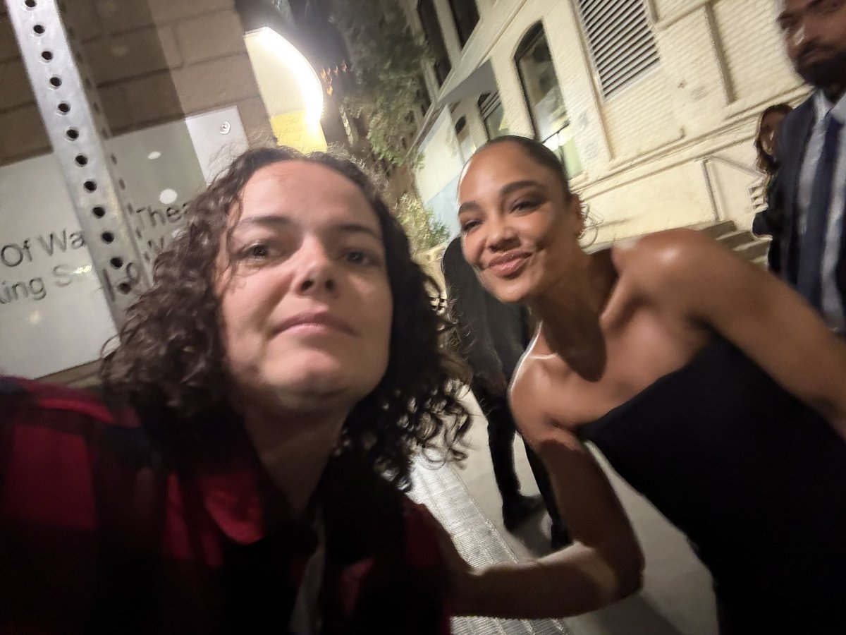 AshSmart's tweet photo. With the beautiful Tessa Thompson at TIFF 50 for her movie Hedda
#TessaThompson #Hedda #TIFF #TIFF50 #ThrowBack https://t.co/DHexKz16nb