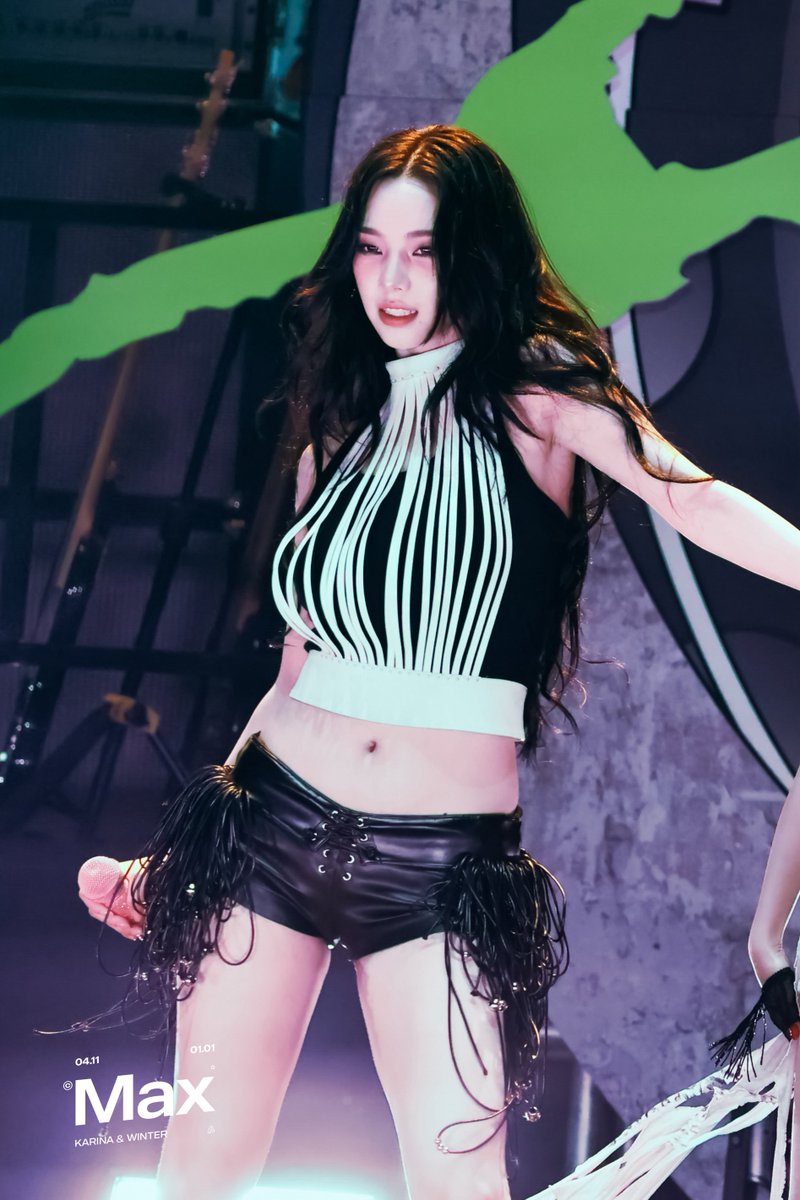 WINTERMAXX_'s tweet photo. 260802 Lollapalooza

#aespa #æspa #에스파 #エスパ #Karina #카리나 #劉知珉 #カリナ https://t.co/vgyvm6h9Bg