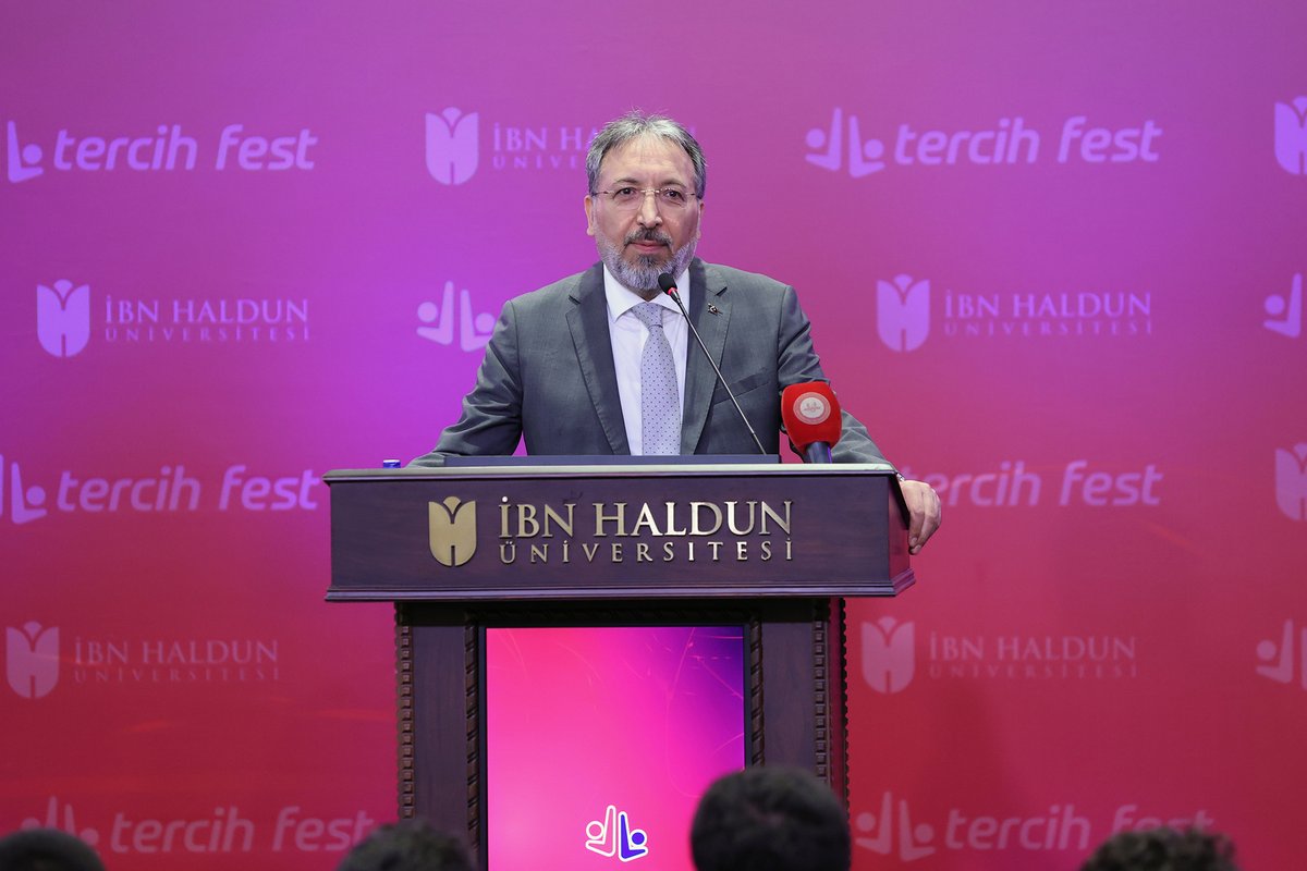 diyanetbasin's tweet photo. Diyanet İşleri Başkanı Prof. Dr. Safi Arpaguş, İstanbul’da İbn Haldun Üniversitesi (İHÜ) tarafından bu yıl dokuzuncusu düzenlenen üniversite tercih festivali TercihFest 26’ya katıldı.

https://t.co/fbaZhZhEkV https://t.co/wUZsN8vybY