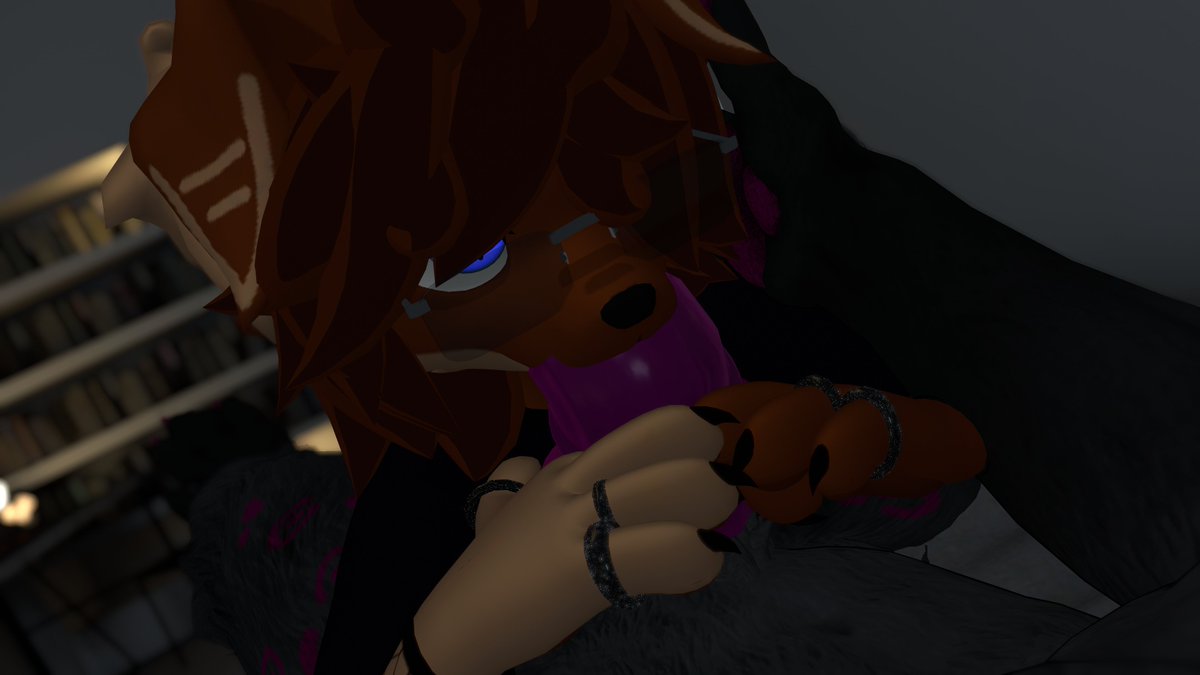 HyenaTobi's tweet photo. Such an eager puppy @TarRooAD https://t.co/l2gh153YDB