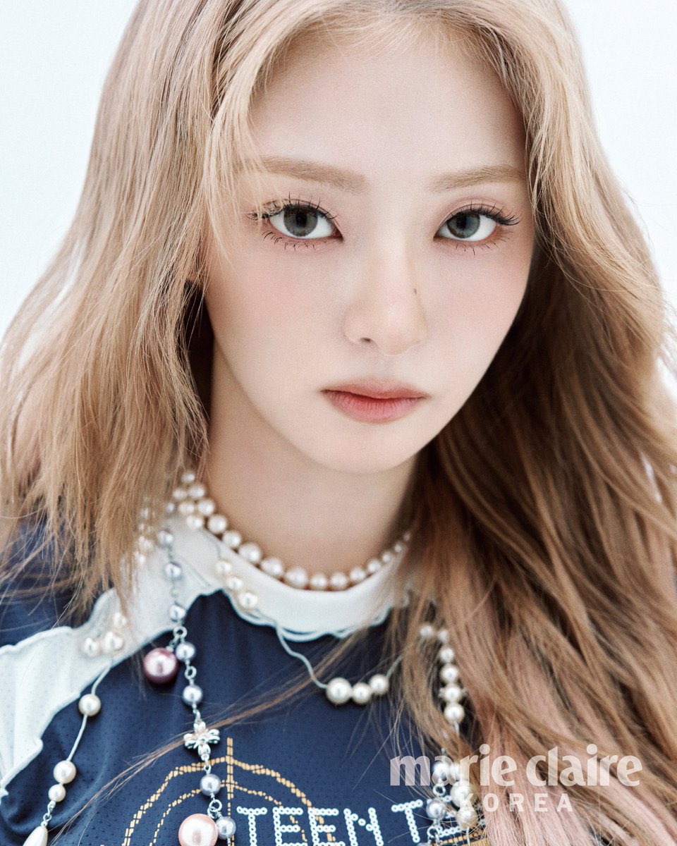 fromis2h's tweet photo. 📝 260803 | nagyung for marie claire

"we have always dreamt about a new challenge. there were still lots of things we hadn't tried as fromis_9. i think that regret brought the five of us more tightly. we stand together again with the belief that ‘one day we will see the light’". https://t.co/T4CadWYkGk