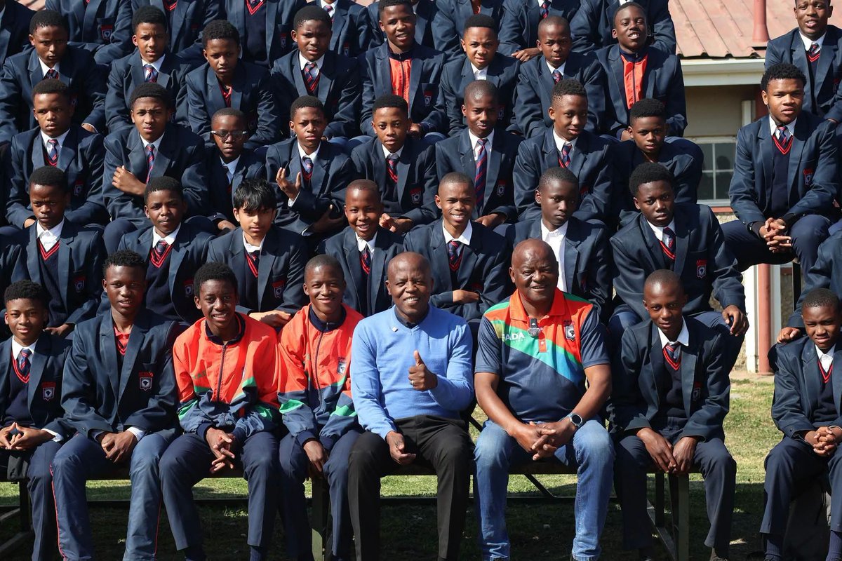 SouthUnfiltered's tweet photo. DAN MALESELA IS BACK IN DEVELOPMENT
Appointed as Head of Football Development at Africa School of Excellence
If you know, you know. This man builds players.
SA football in good hands 🙏
#CoachDan #AfricaSchoolOfExcellence #Grassroots
#YouthDevelopment https://t.co/3NjzlKEa7c
