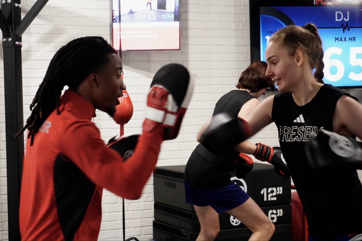 BlueHoseWBB's tweet photo. ＰＣ　ＷＢＢ　ｘ　９ＲＯＵＮＤ    🥊 🥊 https://t.co/TeCDUFx4jr