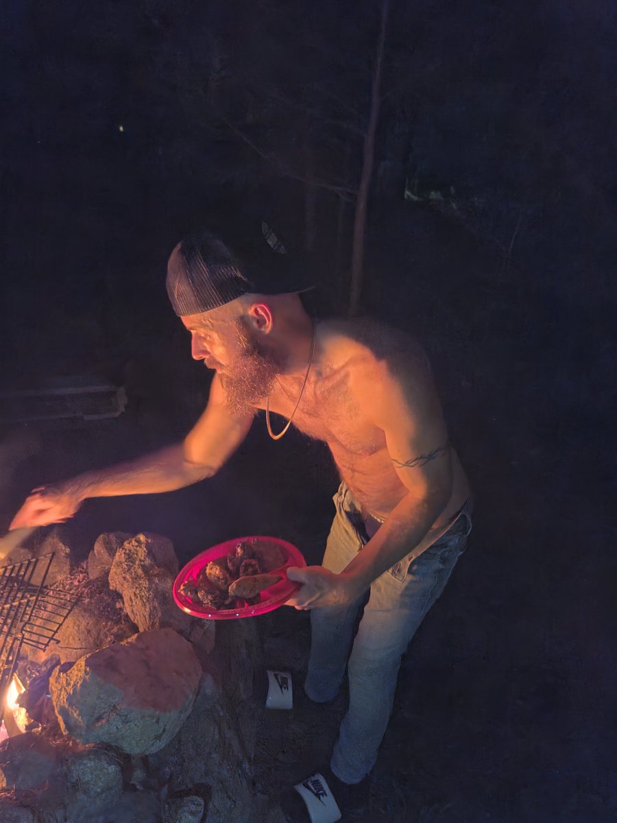 PornGodJocks's tweet photo. Thats how ya cook on an open fire 🔥

#Rugged
#MasculineEnergy
#FireLight
#NightPortrait
#RawVibes https://t.co/XYmdGT3cjH