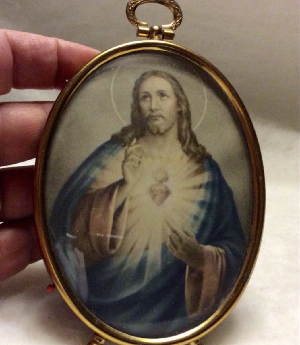 prayandfast2's tweet photo. "Be of good cheer; abandon yourselves to the Sacred Heart of Jesus and let Him take care of everything."

- St. Padre Pio https://t.co/szCH86VCws