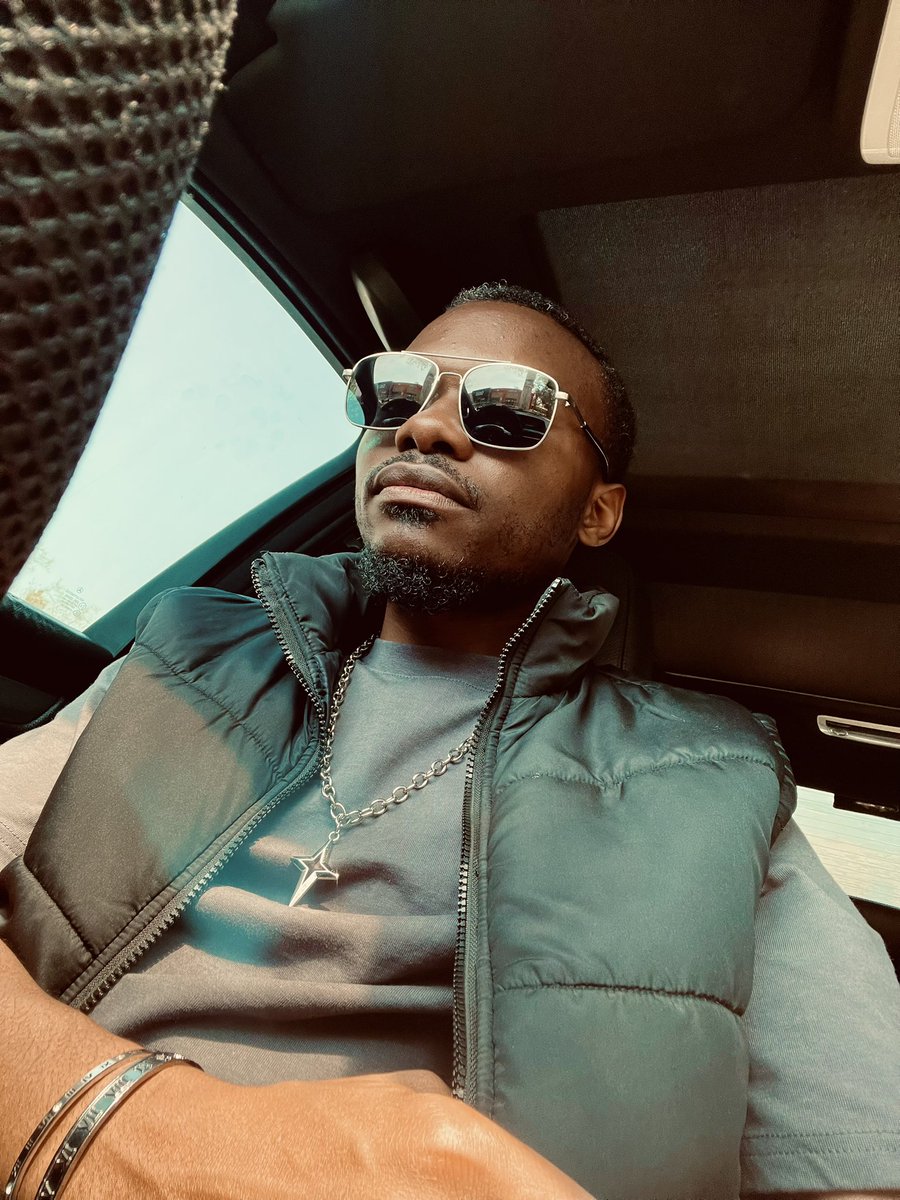 Mr Kaipambe, Esq. (Phoenix🔥) tweet media