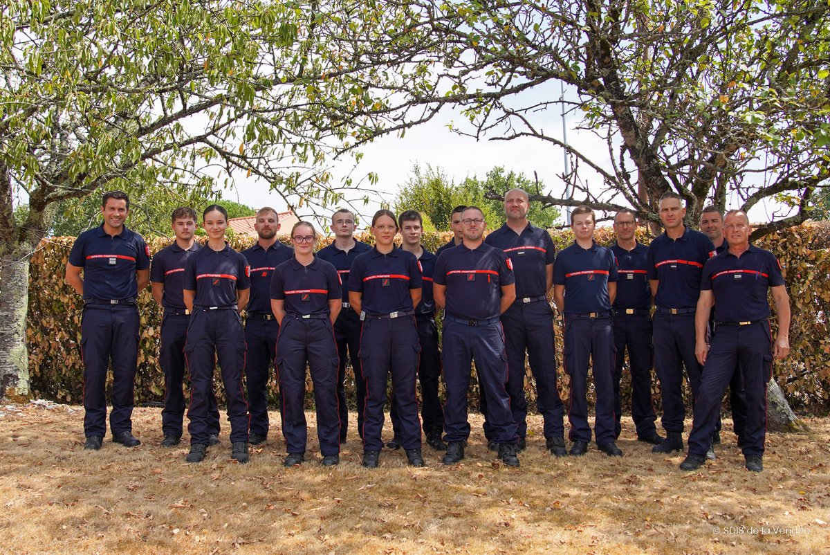 SDIS85's tweet photo. ☀️ 11 SPV ont rejoint le dispositif de renfort saisonnier au sein du SDIS de la Vendée (dont 4 venant de départements extérieurs). Ils font partie des 106 SPV qui se succèdent durant toute la saison estivale afin de compléter les effectifs des CIS côtiers et du CTA-CODIS. https://t.co/R2q8fHYJt6