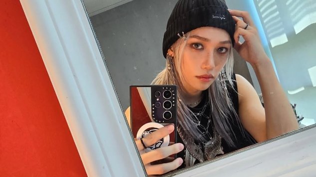 sngmnluvvie's tweet photo. #jeonglix au | Turning Red

Onde nenhuma emoção intensa pode tomar conta de Jeongin, mas um acidente escolar envolvendo o aluno novo põe seu segredo em risco.

ou

Onde Felix involuntariamente piora o dia – já muito ruim – de um certo garoto explosivo de cabelo muito laranja. https://t.co/TEEQ78iOPd
