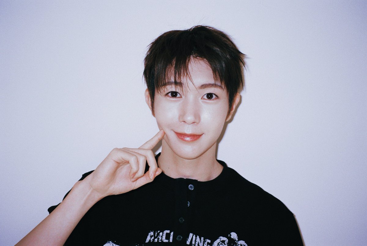 NCTsmtown's tweet photo. 🎂HAPPY BIRTHDAY TO #RYO
WE💚YOU

#HAPPYRYODAY
#료 #NCT #NCTWISH https://t.co/ZEHo28bUDB