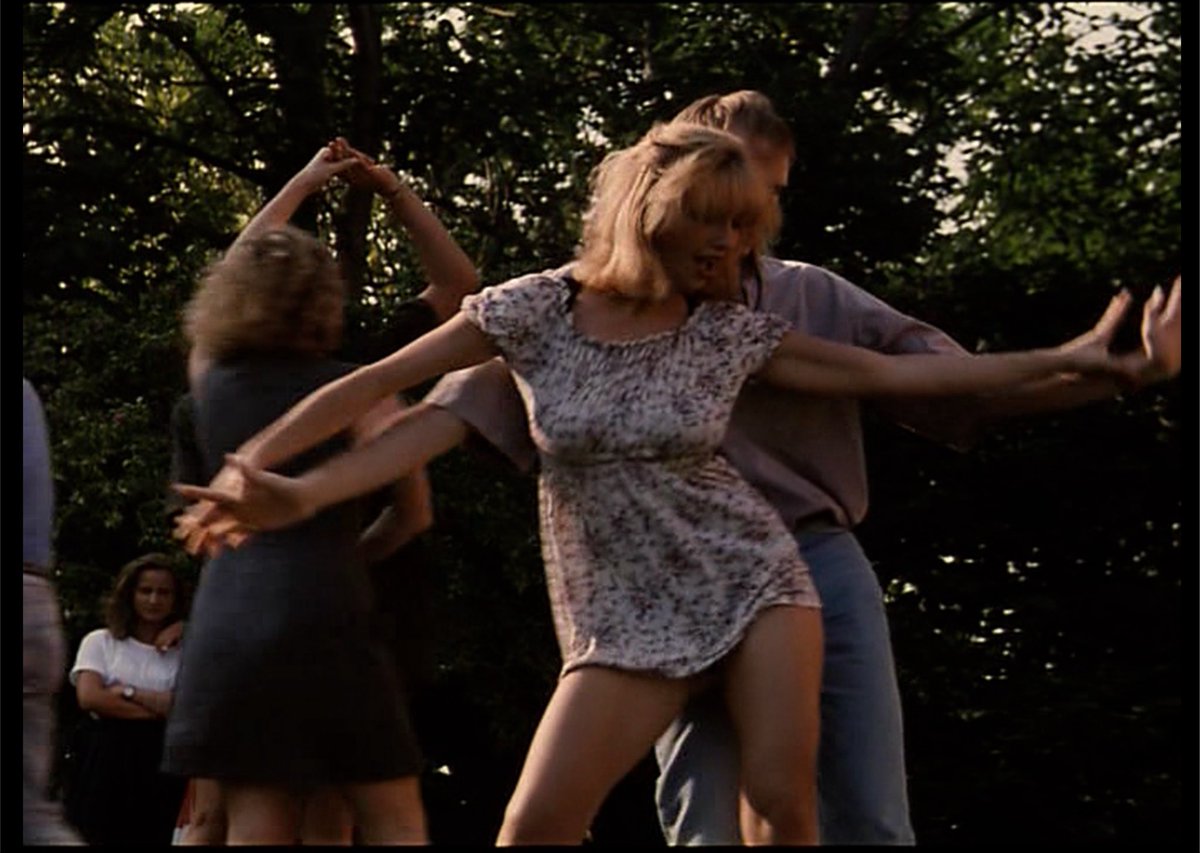 grindingthefilm's tweet photo. Voices Through Time (Franco Piavoli, 1996) https://t.co/zYyQqaIDLn