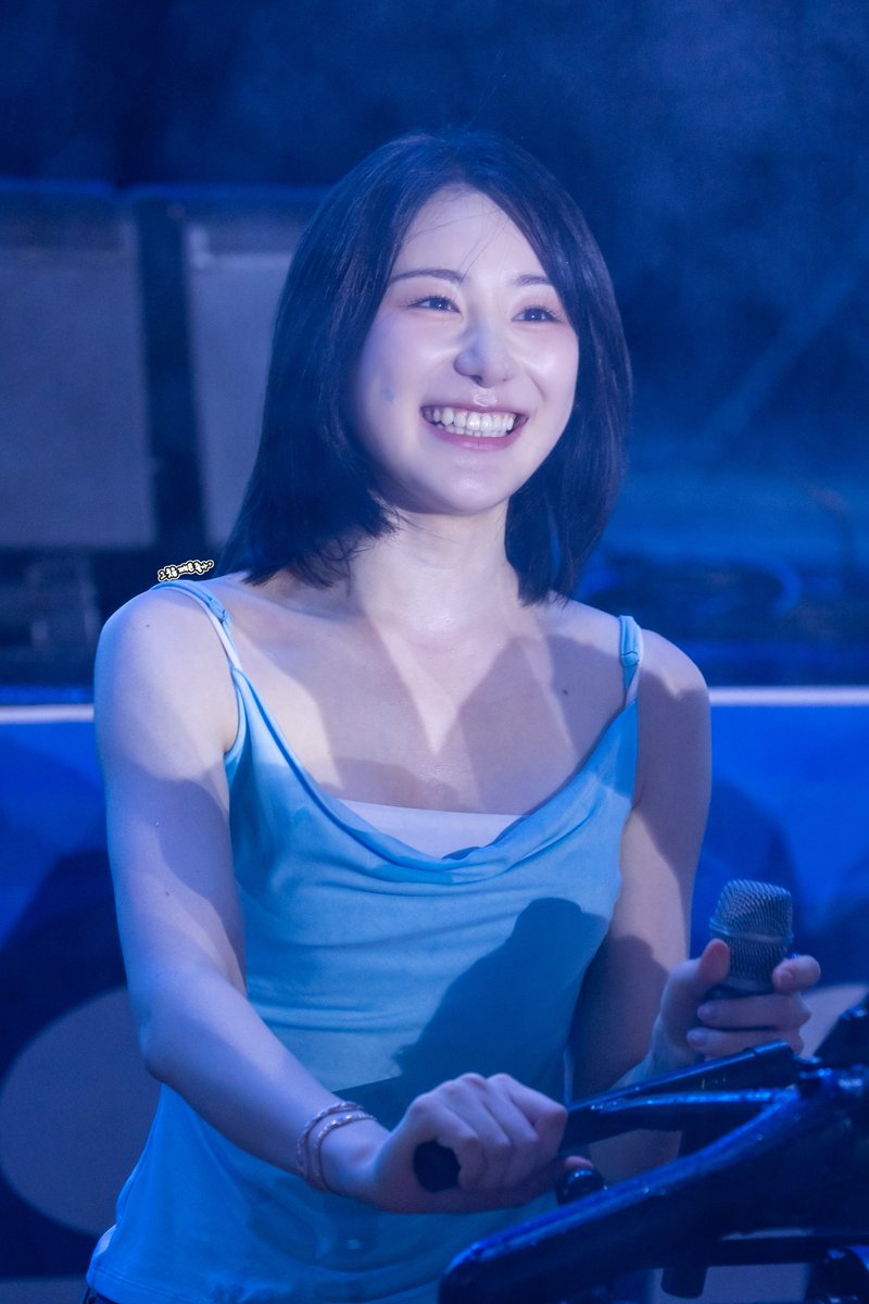 Smile_Jjaeyon's tweet photo. 20260801 봉화 은어축제

봉터밤 워터건 쏘면서 신난 채연이 

#이채연 #LEECHAEYEON
#제28회봉화은어축제 https://t.co/fr3ly8gOua