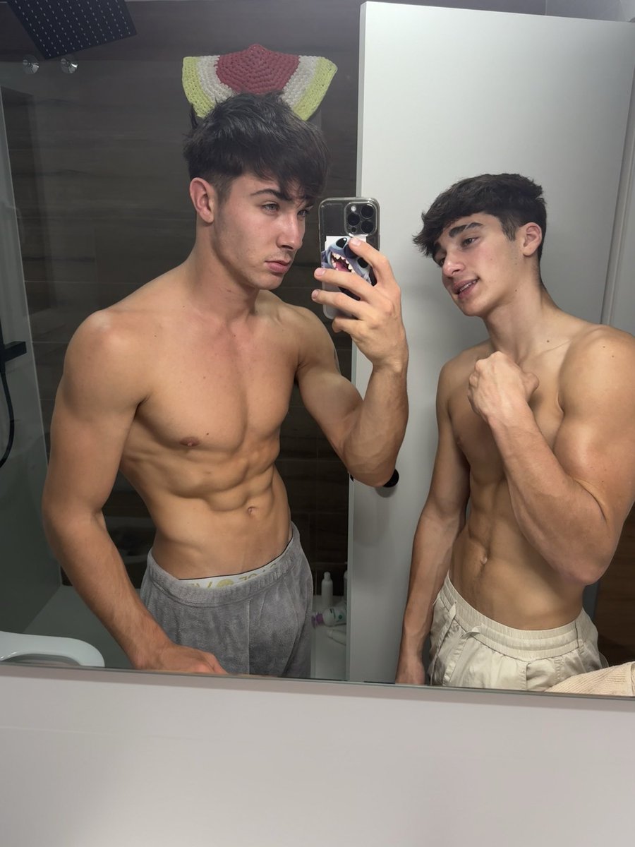 eduardilka's tweet photo. Strong boys 😎 https://t.co/4AdQXOE7Kt