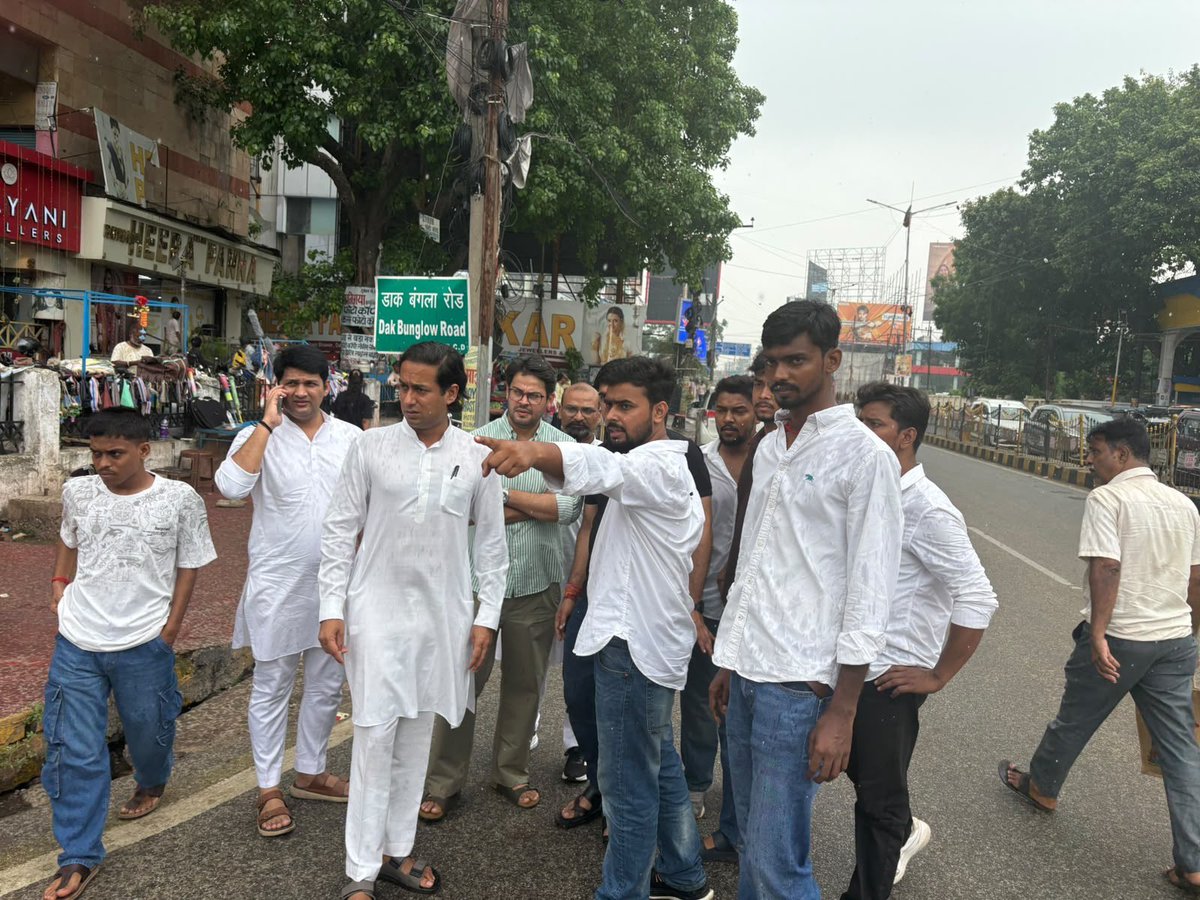 JVSinghINC's tweet photo. कल 2 अगस्त को विगत दिनों पटना में आंदोलित छात्रों के साथ भाजपा प्रशासन द्वारा हिंसक कार्रवाई के संबंध में AICC द्वारा गठित ‘Fact Finding Committee’ में हमारे बिहार और देश के युवा नेता कन्हैया कुमार जी व @IYC के लीगल सेल के अध्यक्ष रूपेश भदौरिया जी के साथ विभिन्न स्थानों पर पीड़ित छात्रों के साथ संवाद किया। 
@RahulGandhi @priyankagandhi @Allavaru @ManishSharmaIYC 
@kanhaiyakumar @INCIndia @INCBihar @OfficeOfDVS @RoopeshINC 
#Bihar #Patna #GenZ