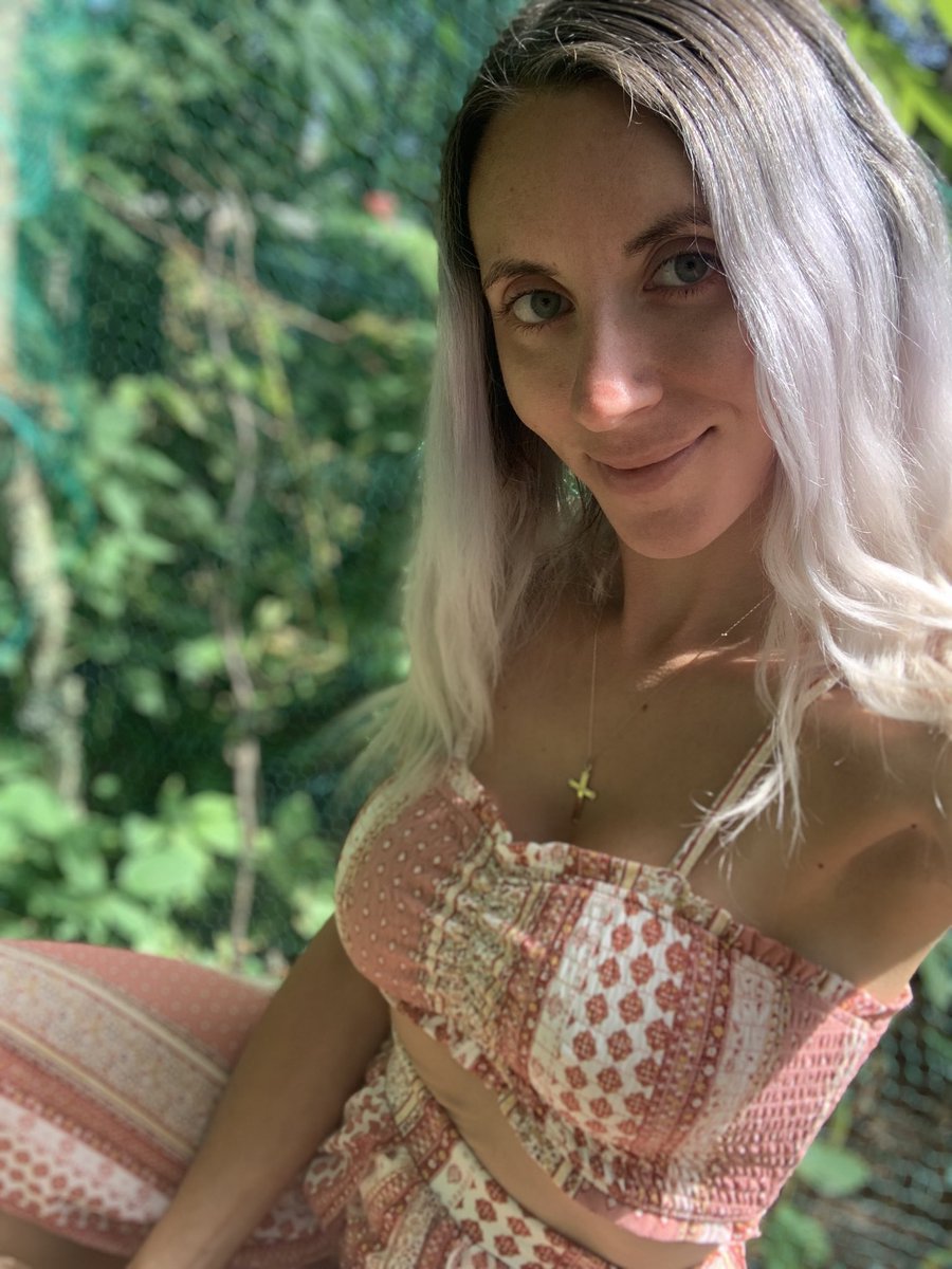laylakaybabe's tweet photo. The great outdoors 🌶️ https://t.co/kxDJ4bimlK