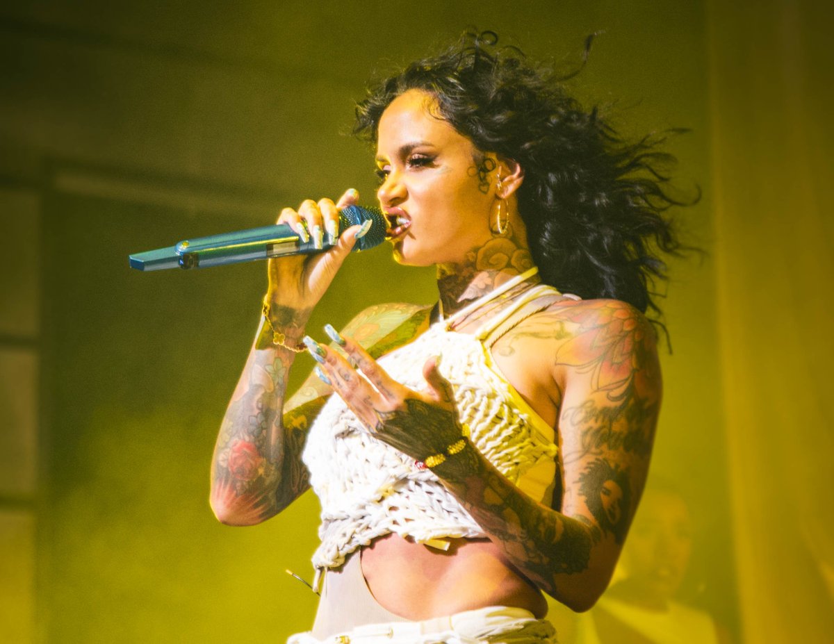 kehIanibrasil's tweet photo. Valores do festival Afropunk Bahia:

🎫 Arena
• Inteira: R$ 140
• Social: R$ 80,50
• Meia: R$ 70

✨ Lounge Visa BB
• Inteira: R$ 308
• Social: R$ 177,10
• Meia: R$ 154

💳 Passaporte Lounge Visa BB (2 dias)
• Inteira: R$ 74
• Social: R$ 430,10
• Meia: R$ 374 https://t.co/FGzQNFlQYA