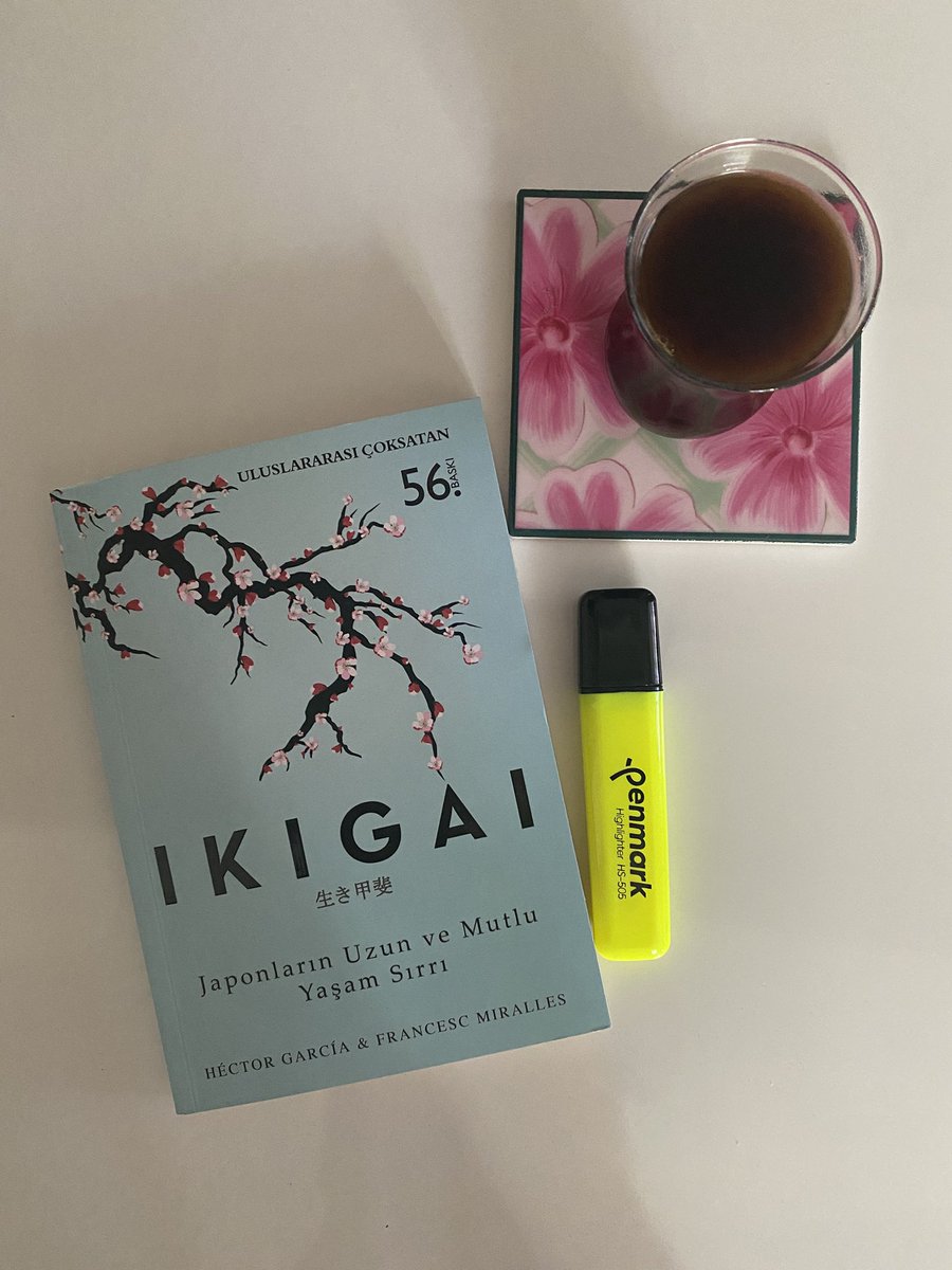 sevgibgdtlglu's tweet photo. ••Sahip olduğumuz her şeyin ve sevdiğimiz herkesin bir gün yok olacağını asla unutmamalıyız••

Hector Garcia- Francesc Miralles / Ikigai-Japonların Uzun ve Mutlu Yaşam Sırrı https://t.co/4HASxyKZ97