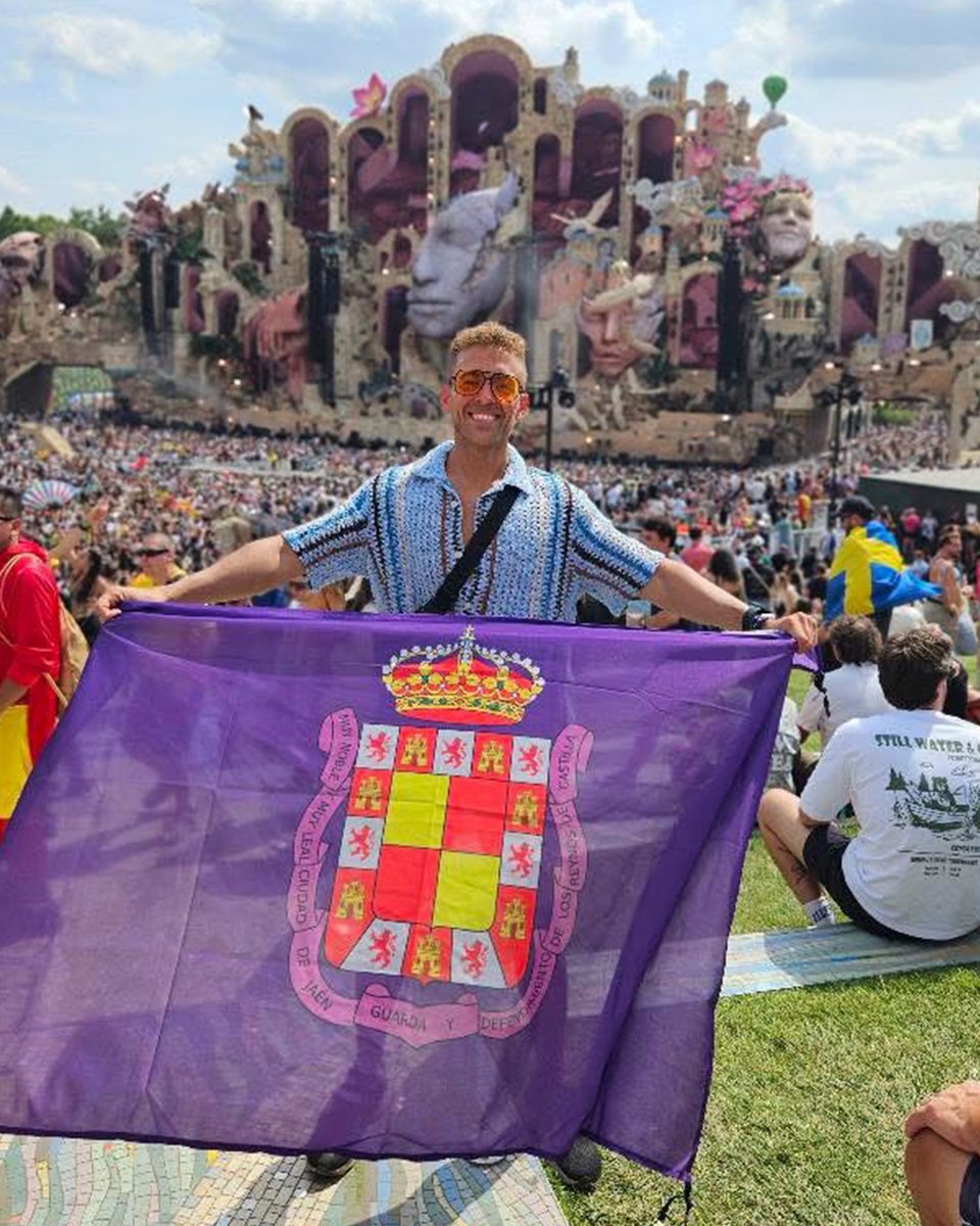 RealJaenCF's tweet photo. 💜 𝙇𝙖𝙜𝙖𝙧𝙩𝙤𝙨 𝙥𝙤𝙧 𝙚𝙡 𝙢𝙪𝙣𝙙𝙤

🌍 Este verano sois muchos los lagartos que estáis viajando… ¡y nos encanta verlo!

👇 ¿Desde dónde nos mandan estas fotos? Te leemos en comentarios

📸 Queremos ver muchas más… mándanos la tuya por privado

#LagartosPorElMundo #RealJaénCF