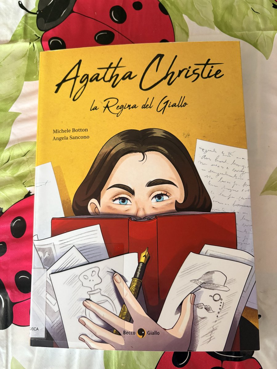 diary_of_casci's tweet photo. Ho finito questo fumetto dedicato ad Agatha Christie, edito da @Becco_Giallo 
Ripercorrendo i primi 36 anni di vita della scrittrice, questo fumetto vuole raccontare non solo l’indipendenza che cerca l’autrice, ma anche la sua abilità nel creare storie avvincenti… https://t.co/NY2DlWi8v2