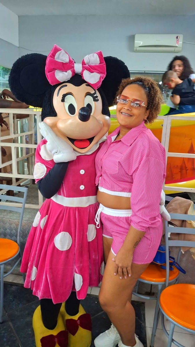 Carolin54560617's tweet photo. Eu amo a minney🥰 https://t.co/NZPPsYt0Jn