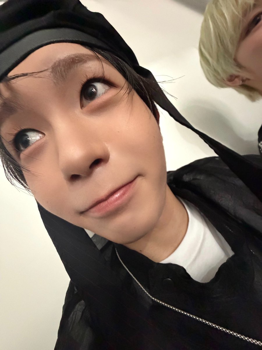 rjunnies's tweet photo. if anybody hurts him im killing everybody in this room and then myself https://t.co/I4Em6XrfFN