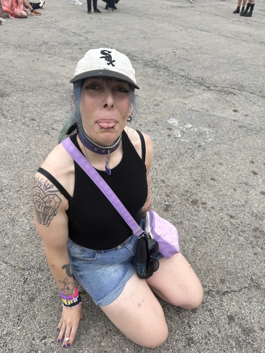 squiggs842's tweet photo. Lollapalooza was so much! NinaJirachi, horsegiirL, and Charli XcX were so amazing. So happy to spend it with my partner 💙 https://t.co/omMnK4XkeB