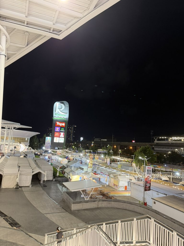 eren8l's tweet photo. เหงาจัง 🥺💦 https://t.co/e04johH7PY