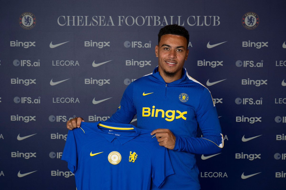 ActuFoot_'s tweet photo. 🚨 DIXIÈME RECRUE DE L’ÉTÉ POUR CHELSEA !!! 💙

✅ Morgan Rogers 🏴󠁧󠁢󠁥󠁮󠁧󠁿 : 138 M€ 
✅ Maxence Lacroix 🇫🇷 : 60 M€
✅ Marco Palestra 🇮🇹 : 57 M€
✅ Geovany Quenda 🇵🇹 : 50 M€
✅ Valentin Barco 🇦🇷 : 40 M€
✅ Emmanuel Emegha 🇳🇱 : 25 M€
✅ Alves Denner 🇧🇷 : 10 M€
✅ Danny Welbeck 🏴󠁧󠁢󠁥󠁮󠁧󠁿 : 5,85 M€
✅ Dastan Satpaev 🇰🇿 : 2,4 M€
✅ Jordan Henderson 🏴󠁧󠁢󠁥󠁮󠁧󠁿 : libre