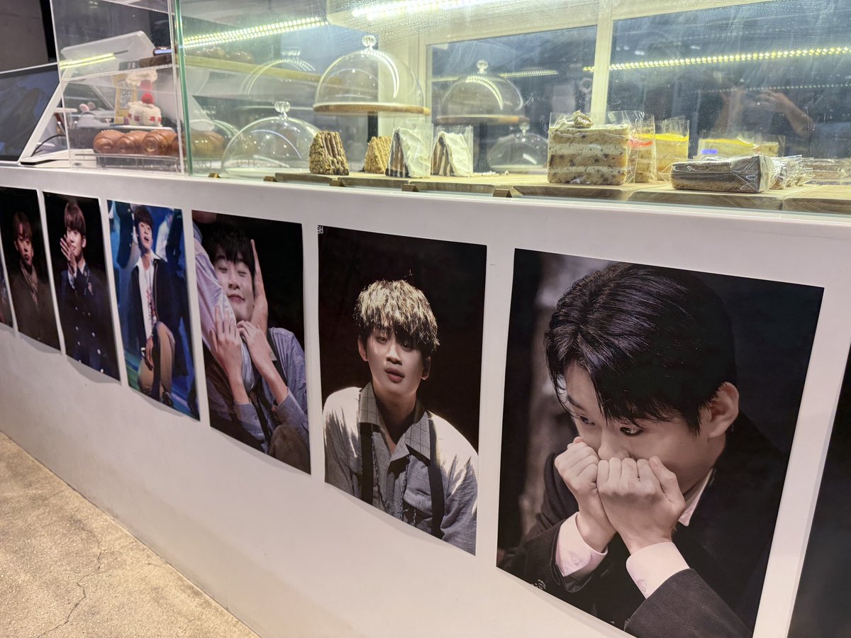 TheJIWOOday's tweet photo. :: 𝟮𝟳𝘁𝗵 𝗧𝗵𝗲 𝗦𝗰𝗵𝗼𝗼𝗹 𝗱𝗮𝘆𝘀 𝗼𝗳 𝗝𝗜𝗪𝗢𝗢 ::

D-Day ✎

내•외부 디피가 완료되었습니다 !

많은 방문 부탁드립니다 ♡

#TheSchoolDays_of_JIWOO
#잘했어요_생일담당
#27th_HAPPY_JIWOO_DAY
#여름의_지우를_축하하며 https://t.co/Vg64HkJOIX