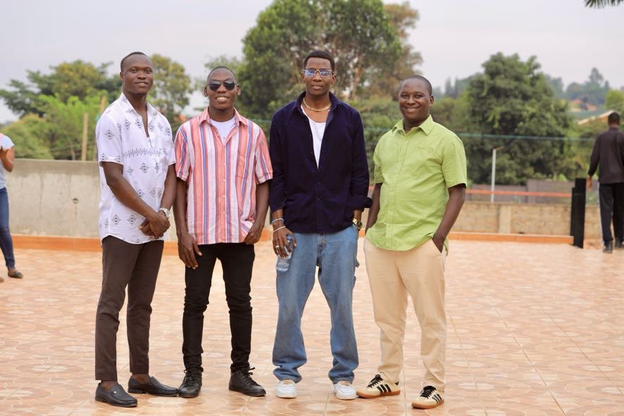 Israffil_'s tweet photo. That dude @kalemagodi 😎🤘🏾#lifestyle #rotary #social #friends https://t.co/oVHx4ayTkm
