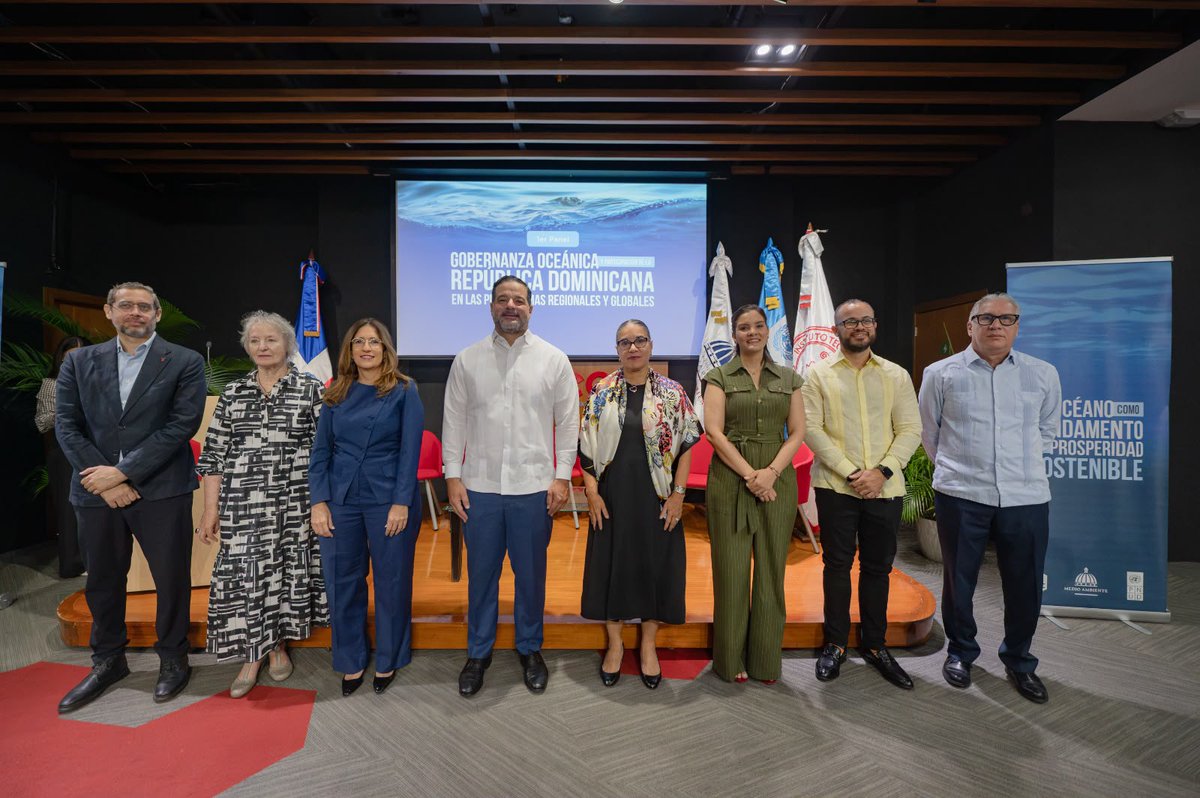 AmbienteRD's tweet photo. Celebramos el Primer Foro Nacional de los Océanos para fortalecer la gobernanza oceánica y construir una agenda nacional orientada a la conservación y el aprovechamiento sostenible de nuestros recursos marinos. 🌊🇩🇴

🔗 Lee más: https://t.co/AQXv5NHbP5 https://t.co/GBWVOlmibl