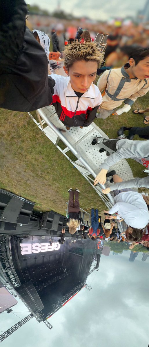 keukeuyeoja's tweet photo. he loves doing this panorama thingy, i learned from you a lot james hahaha doing this on my vacation yesterday too https://t.co/zcbZSsi7DN