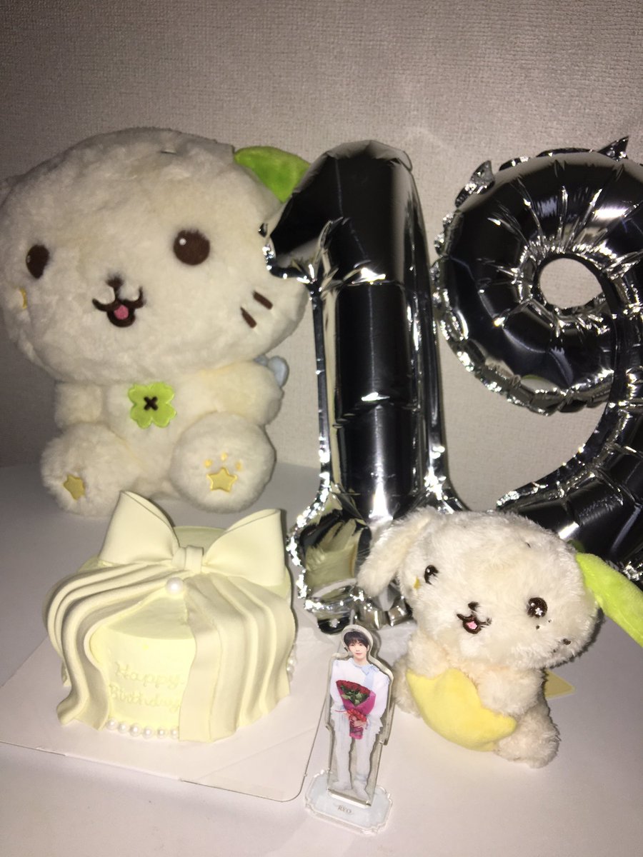 ryon0804's tweet photo. 0804
19歳の誕生日おめでとう💛
健康第一でこれからも毎日楽しく過ごして欲しいな
 #사랑둥이_치치야_생일축하해료 
 #PuppyRyoDay
 #シズニの星かがやくリョウちゃん https://t.co/ppST8p4hHT