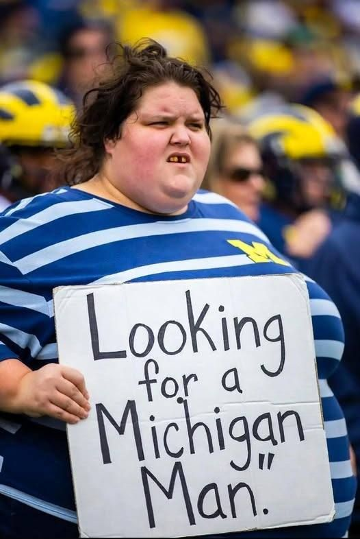 grumpyoldmn65's tweet photo. @BarbMcQuade @tigers The New Michigan Coach just said "I don't hate Ohio State" Woody is Laughing. #GoBuckeyes https://t.co/BWns9eDISm