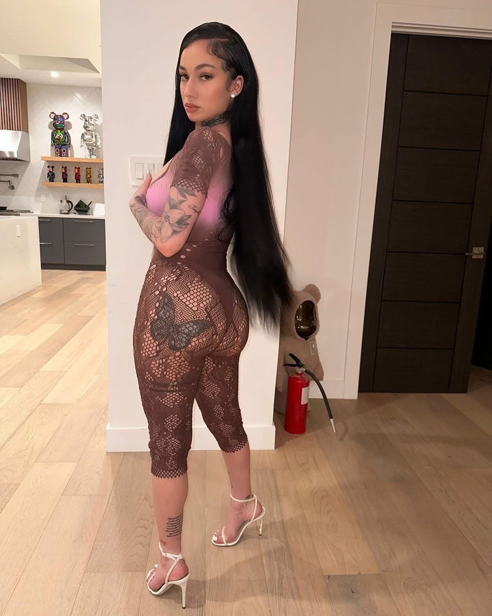 it_bhad's tweet photo. Look back at it https://t.co/LWpx5pg8aI