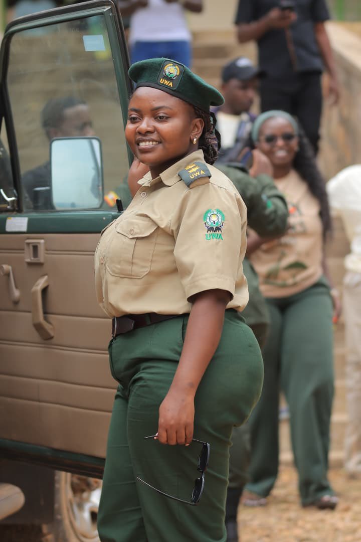 MusiimentaScov7's tweet photo. It takes courage to leave home, miss your bed and loved ones, just to show fellow Ugandans the beauty of their own country.
Until I see millions of Ugandans filling our parks and embracing conservation, I won't stop.
✌️ #UWAOpenParkDays https://t.co/WHOSU037VG